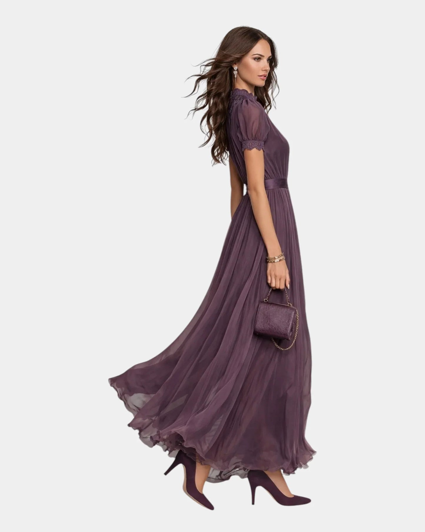 Tiphaine | Robe avec décolleté et finitions en dentelle de chiffon